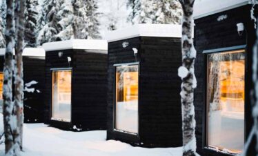 Rovaniemi hotel pods.