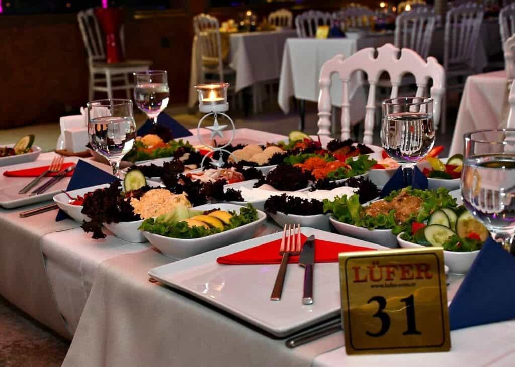 Istanbul Dinner on cruise 0205