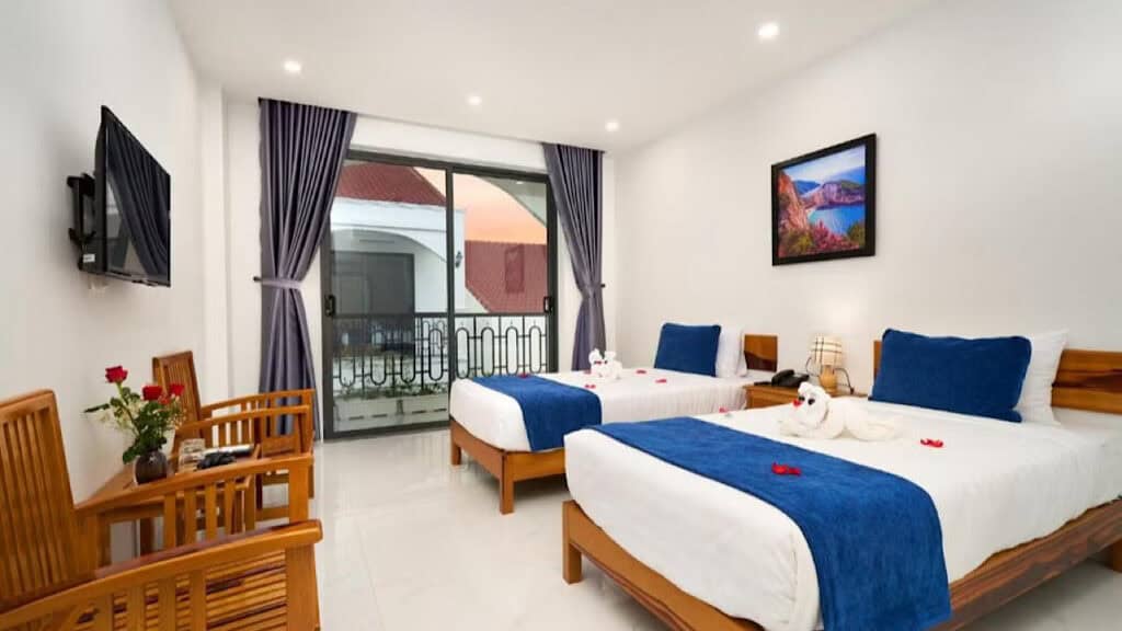 Vietnam Hotel Group Tour