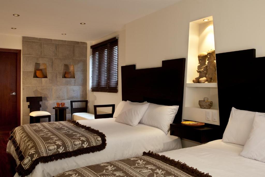 Ecuador HotelIkala group tours