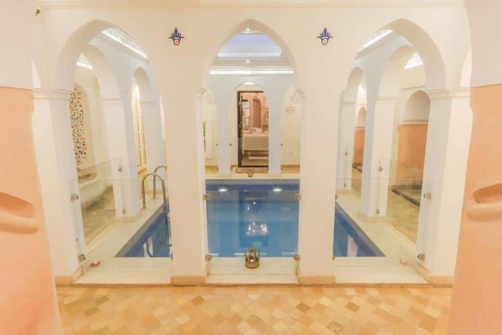 Marrakesh Group Tour Solo Travellers Pool