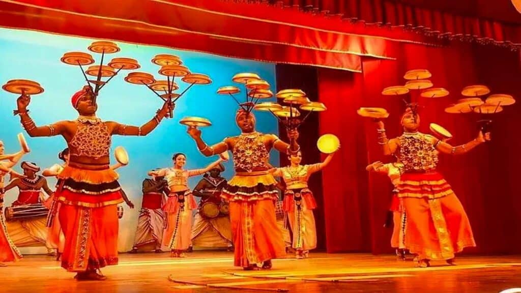 SriLanka CulturalShow Group Tour