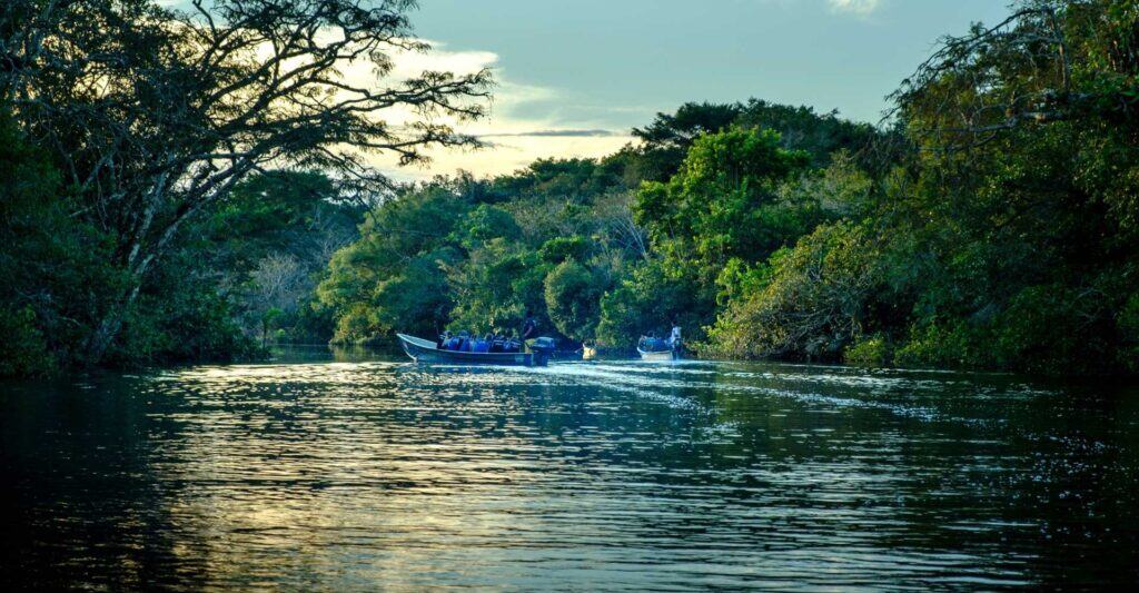 SriLanka MaduRiver Group Tours