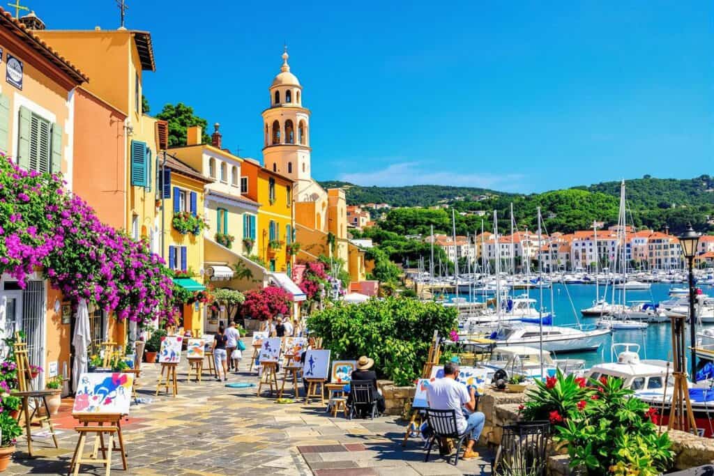 Argeles sur mare promenade group traveller solo traveller