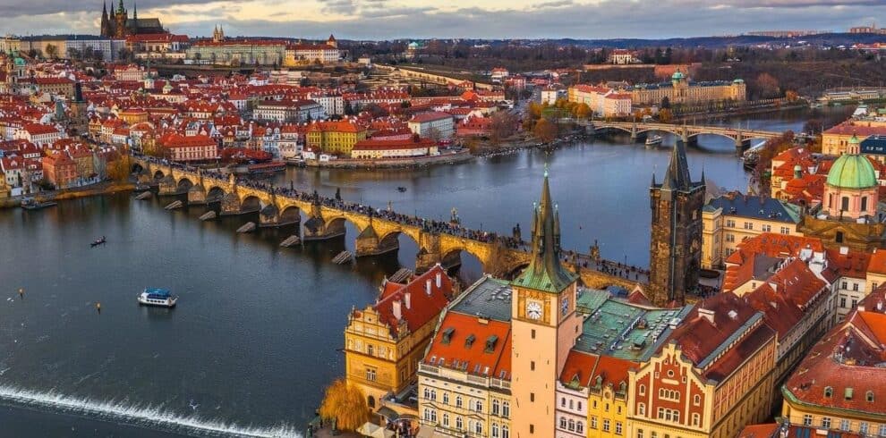 Prague cover pic group travel
