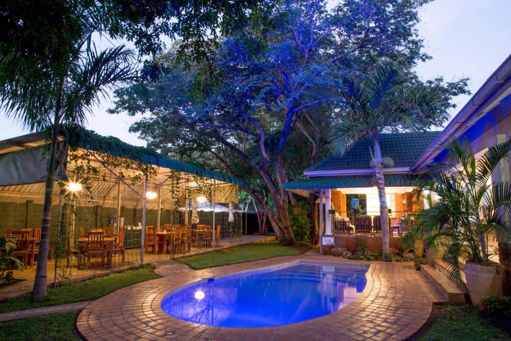 Trip Search 102 Botswana livingstonelodge solotravellers