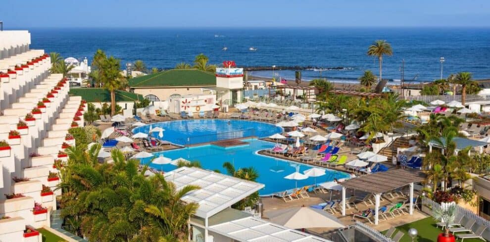 Tenerife Hotel grouptravellers pool