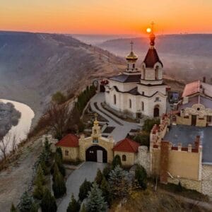 Moldova and Transnistria. From Underground Cellars to Soviet Time Capsules.